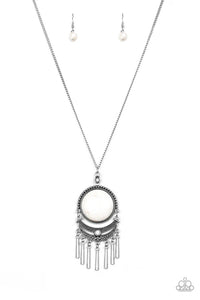 crackle stone,long necklace,white,Rural Rustler White Stone Necklace