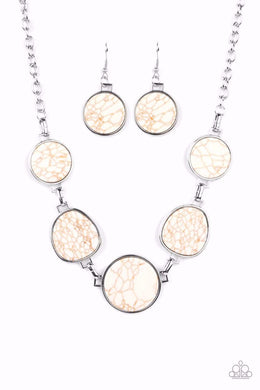 Santa Fe Flats White Stone Necklace Paparazzi Accessories