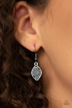 Load image into Gallery viewer, Make Yourself at Homestead Silver Necklace Paparazzi Accessories