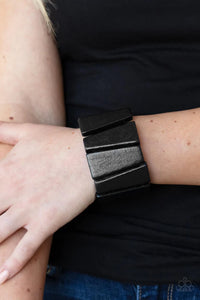 black,stretchy,wooden,Barbados Backdrop Black Wood Stretchy Bracelet