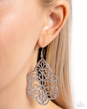 Load image into Gallery viewer, Festive Foliage - Silver Paparazzi Accessories