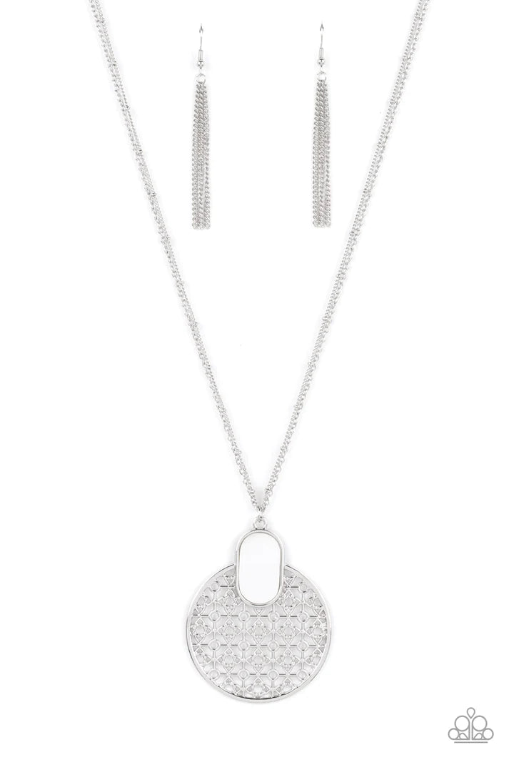 South Beach Beauty White Necklace Paparazzi Accessories