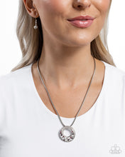 Load image into Gallery viewer, Scintillating Spiral - Purple Paparazzi Accessories