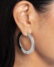 Load image into Gallery viewer, Circling Chariot - Silver Paparazzi Accessories
