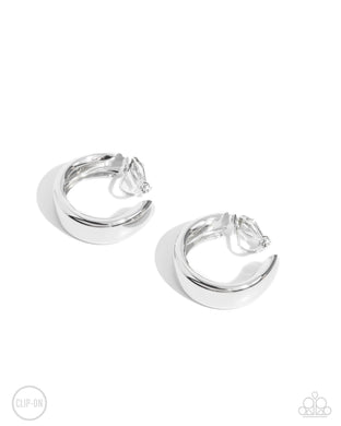Round Reputation - Silver Paparazzi Accessories