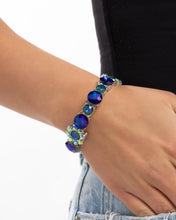 Load image into Gallery viewer, Floral Find - Green Paparazzi Accessories