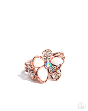 A Dizzy SHELL - Rose Gold Paparazzi Accessories