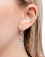 Load image into Gallery viewer, Transparent Tapestry - Green Paparazzi Accessories