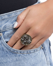 Load image into Gallery viewer, Bold Branches - Brass Paparazzi Accessories