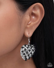 Load image into Gallery viewer, Woven Delight - Black