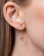 Load image into Gallery viewer, Clustered Cabaret - Green Paparazzi Accessories