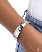 Load image into Gallery viewer, Elementary Envy - Silver Paparazzi Accessories