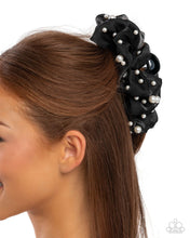 Load image into Gallery viewer, Pearl Page - Black Paparazzi Accessories