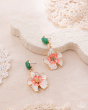 Load image into Gallery viewer, Picturesque Painting - Green Paparazzi Accessories