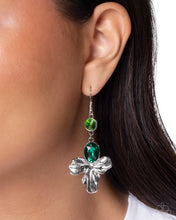 Load image into Gallery viewer, Staying Loose - Green Paparazzi Accessories