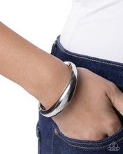 Load image into Gallery viewer, Stackable Sheen - Silver Paparazzi Accessories
