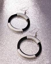 Load image into Gallery viewer, Socialite Sway - Black Paparazzi Accessories