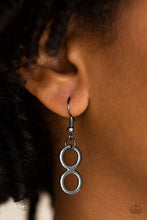 Load image into Gallery viewer, Metro Maven Black Necklace Paparazzi Accessories