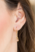Load image into Gallery viewer, Straight To The Top - Gold Necklace Paparazzi Accessories