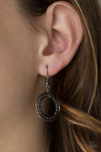 Load image into Gallery viewer, Savagely She-Wolf Multi Necklace Paparazzi Accessories