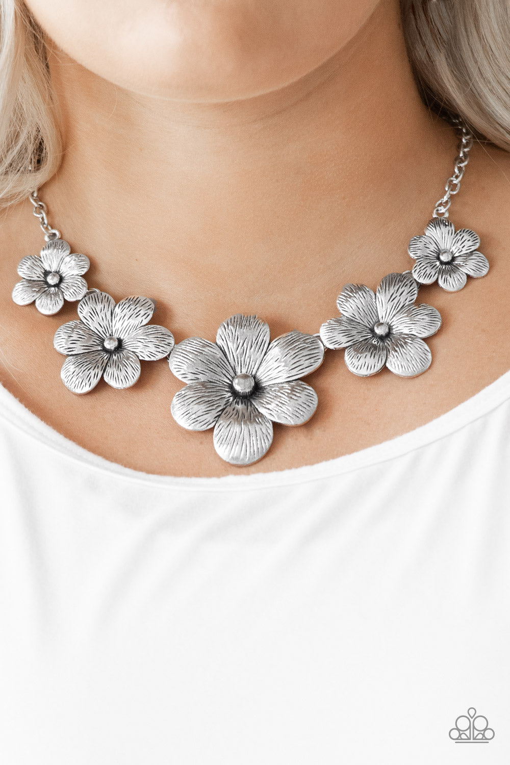 Secret Garden Silver Necklace Paparazzi Accessories