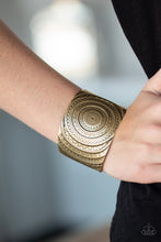Load image into Gallery viewer, Bare Your Sol Brass Bracelet Paparazzi Accessories