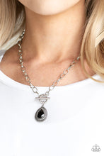 Load image into Gallery viewer, Sheen Queen Black Toggle Necklace Paparazzi Accessories
