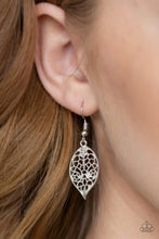 Load image into Gallery viewer, Leafy Lagoon Silver Necklace Paparazzi Accessories