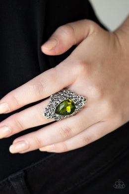 Hollywood Heiress Green Rhinestone Ring Paparazzi Accessories