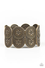 Load image into Gallery viewer, Flirtatious Florals Brass Bracelet Paparazzi Accessories