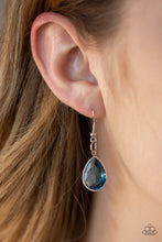 Load image into Gallery viewer, CLIQUE-bait - Blue Necklace Paparazzi Accessories