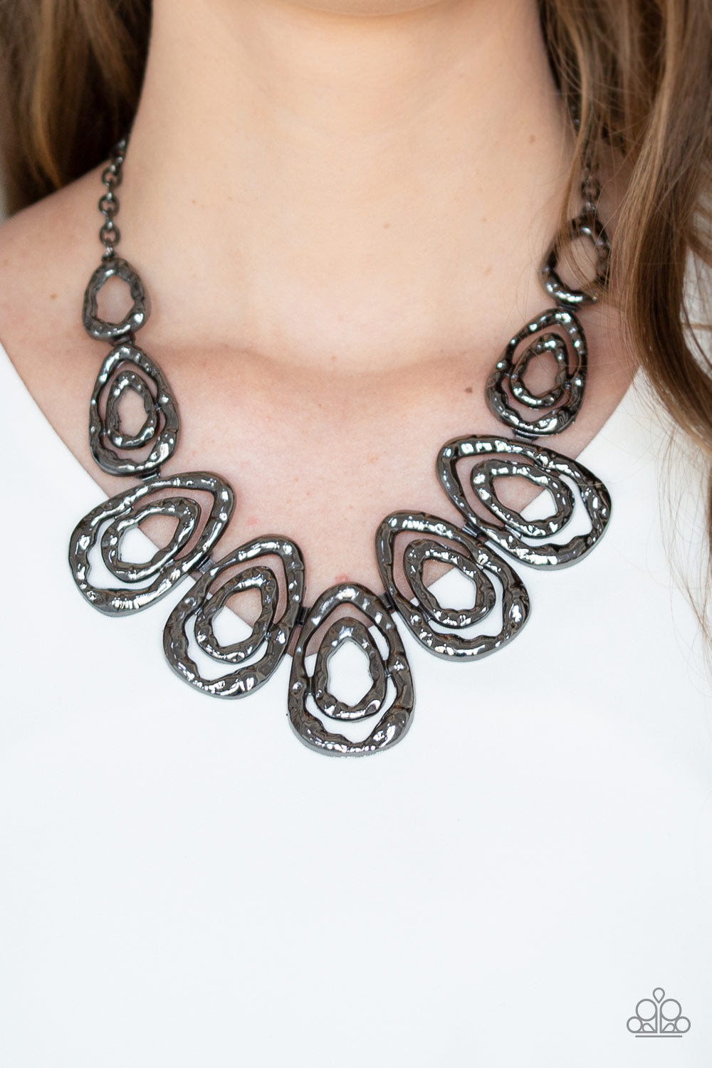 Terra Couture Black Gunmetal Necklace Paparazzi Accessories