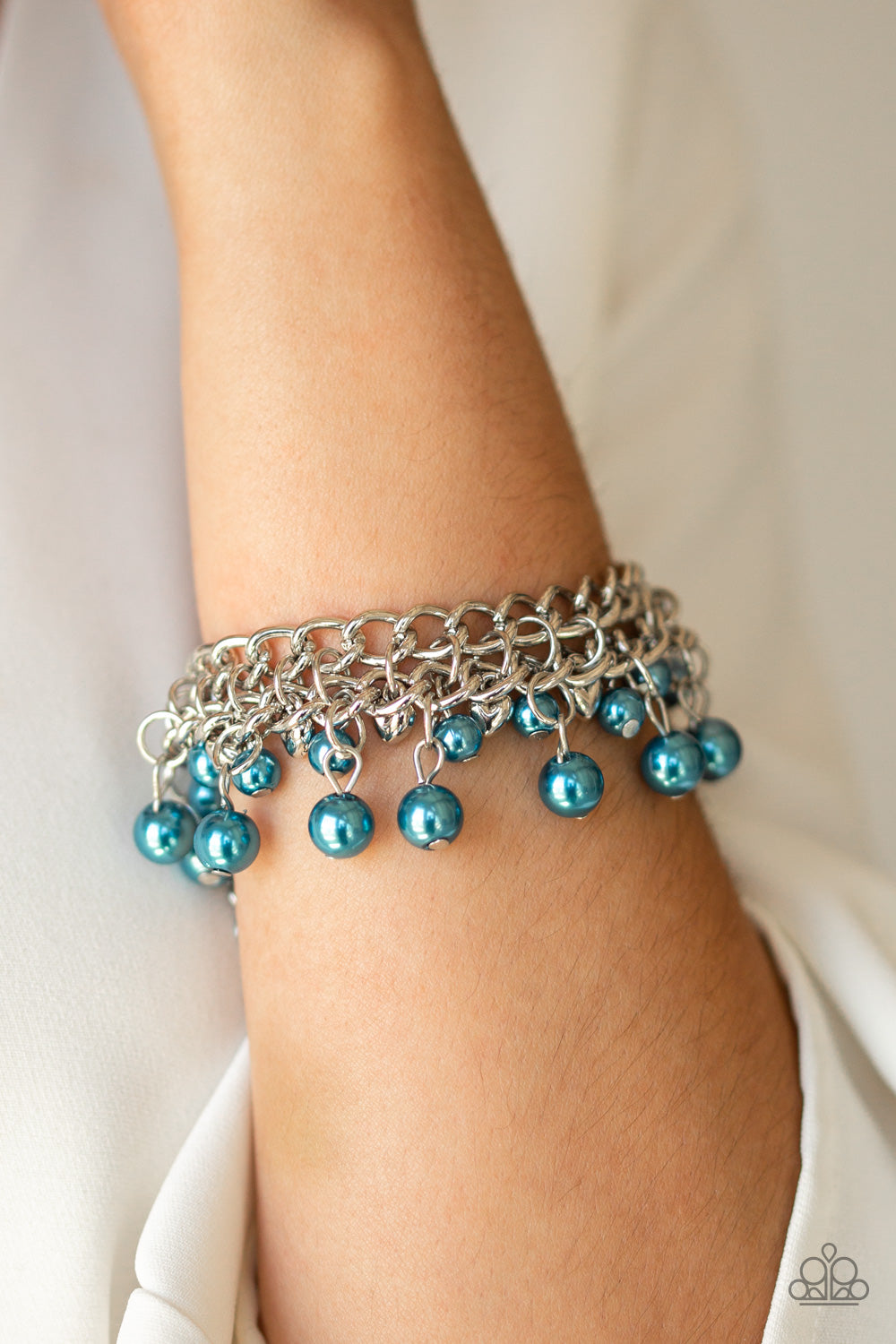 Duchess Diva Blue Pearl Bracelet Paparazzi Accessories