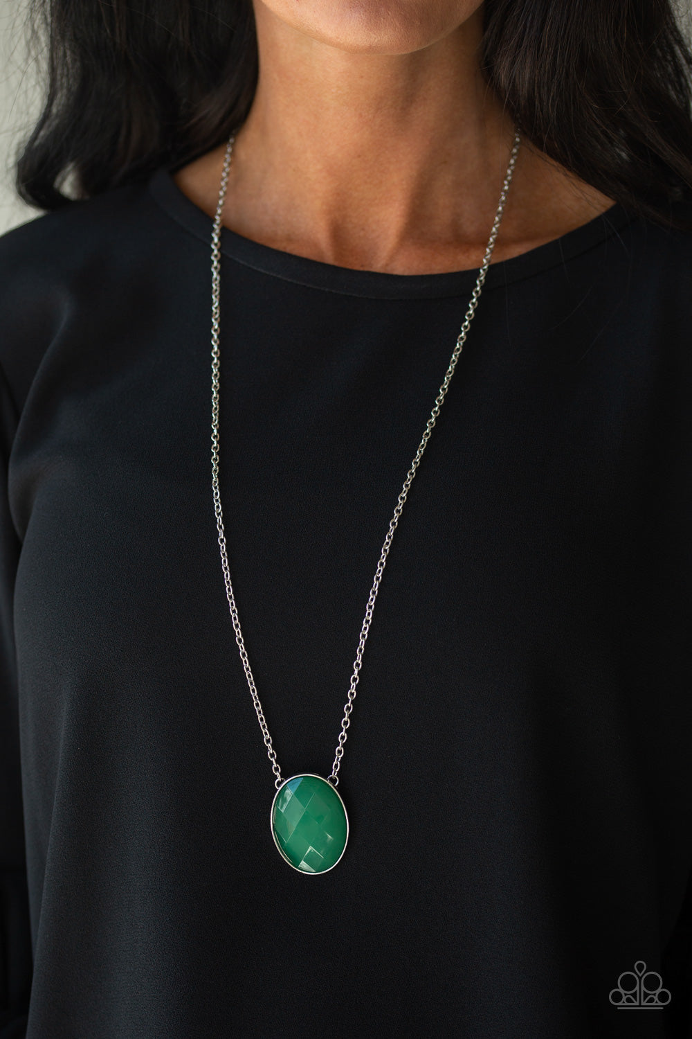 Intensely Illuminated Green Necklace Paparazzi Accessories