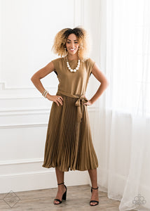 Dainty Back,gold,short necklace,Skinny Back,stretchy,Fiercely 5th Avenue - Complete Trend Blend 1020