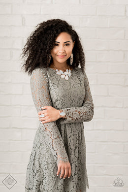 Glimpses of Malibu Complete Trend Blend 0320 Paparazzi Accessories