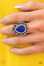 Load image into Gallery viewer, Glimpses of Malibu - Complete Trend Blend 1120 Paparazzi Accessories