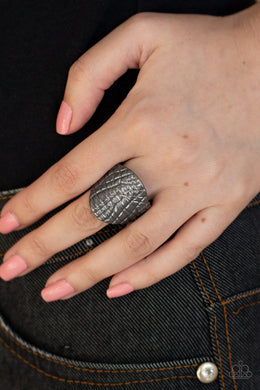 Metal Jungle Black Ring Paparazzi Accessories