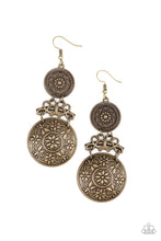 Load image into Gallery viewer, Garden Adventure Brass Earrings Paparazzi Accessories
