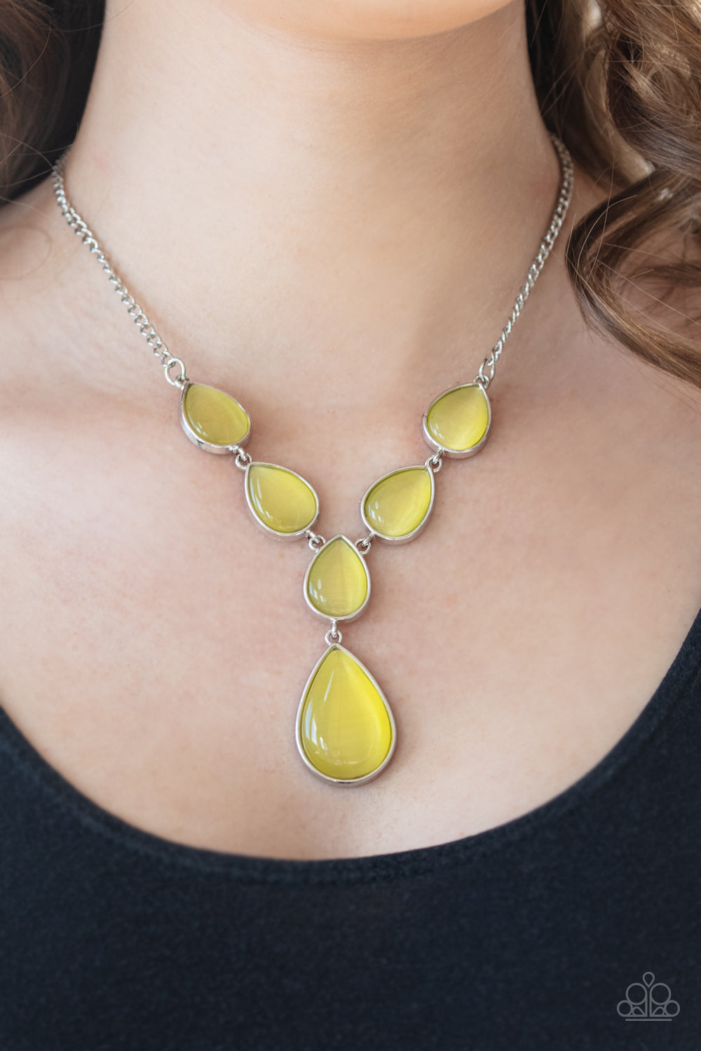 Dewy Decadence Yellow Cat's Eye Necklace Paparazzi Accessories