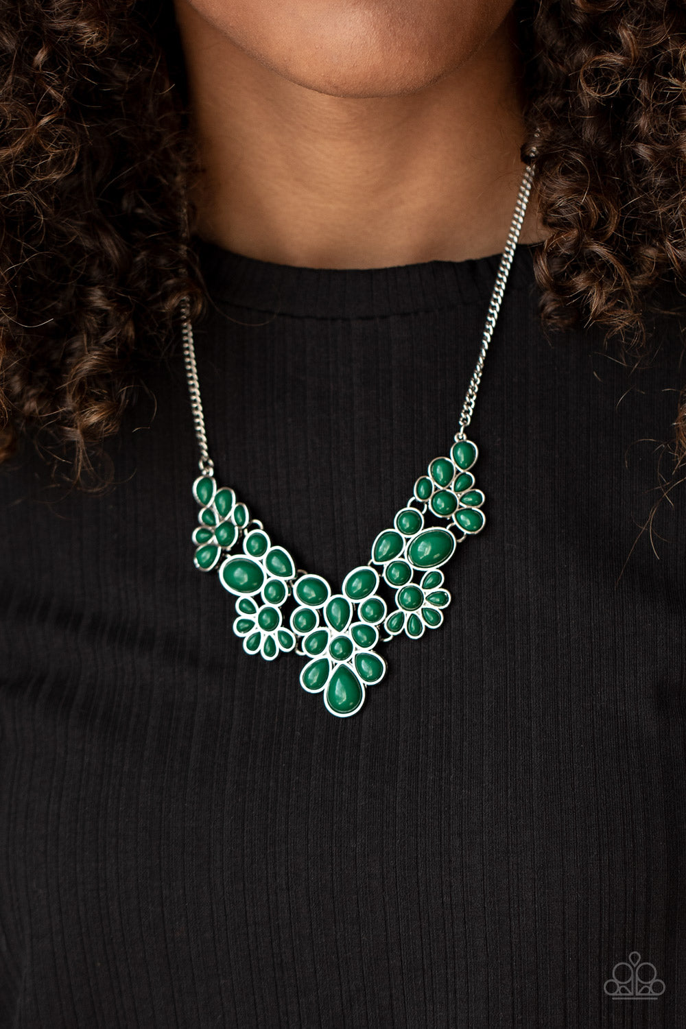 Bohemian Banquet - Green Necklace Paparazzi Accessories