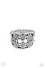 Load image into Gallery viewer, Crazy About Daisies Silver Ring Paparazzi Accessories