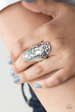 Load image into Gallery viewer, Garden Soul - Silver Ring Paparazzi Accessories