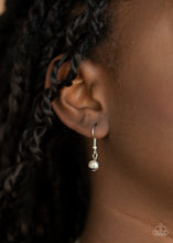 Load image into Gallery viewer, Hollywood Gossip - Purple Necklace Paparazzi Accessories