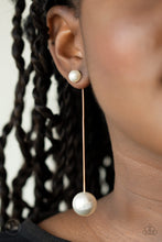 Load image into Gallery viewer, Extended Elegance - Gold Earrings Paparazzi Accessories