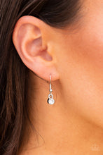 Load image into Gallery viewer, Frozen Gardens Blue Necklace Paparazzi Accessories