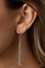 Load image into Gallery viewer, Triangulated Twinkle - Green Necklace Paparazzi Accessories