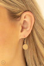 Load image into Gallery viewer, Reflection Detection - Gold Choker Necklace Paparazzi Accessories