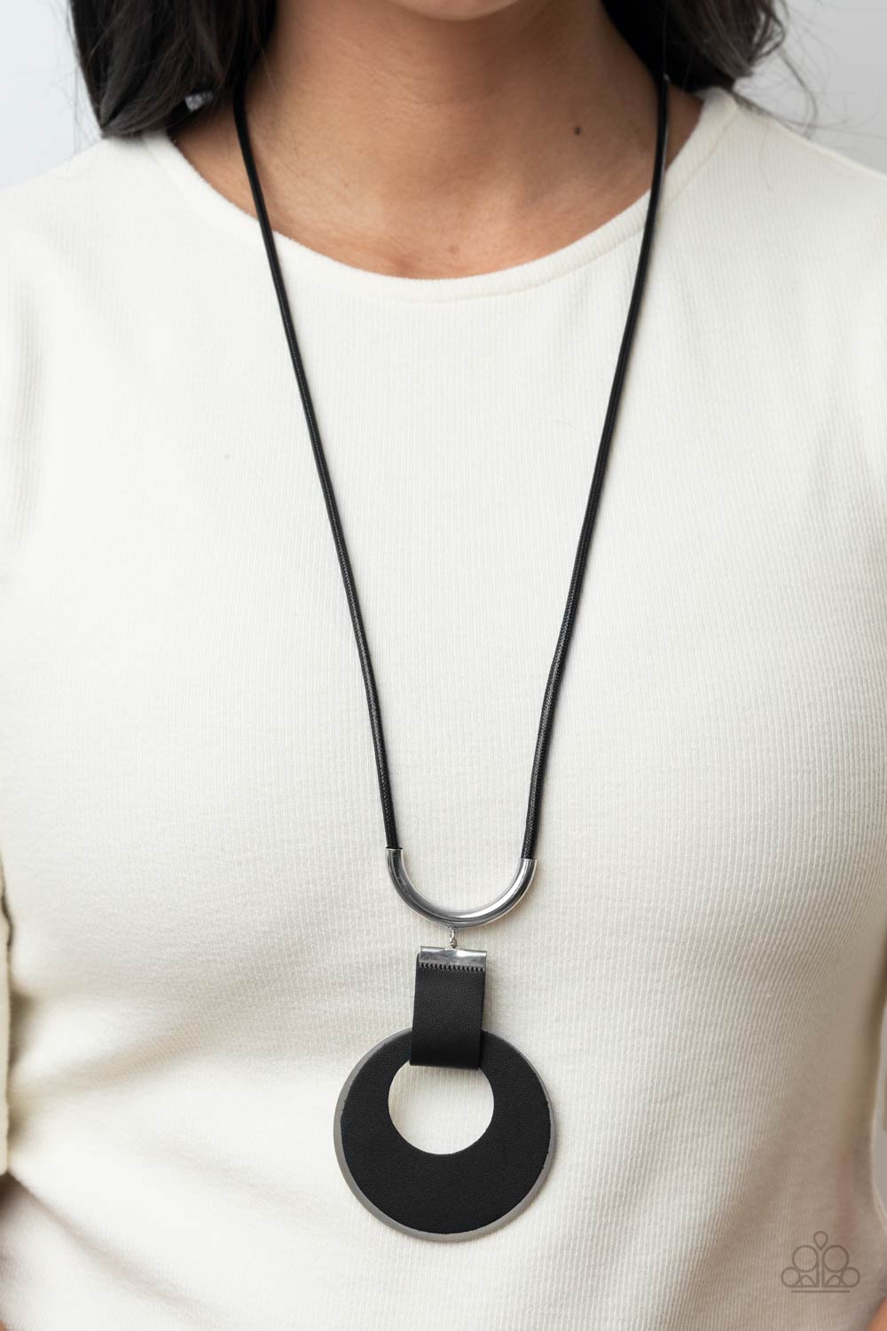 Luxe Crush - Black Necklace Paparazzi Accessories