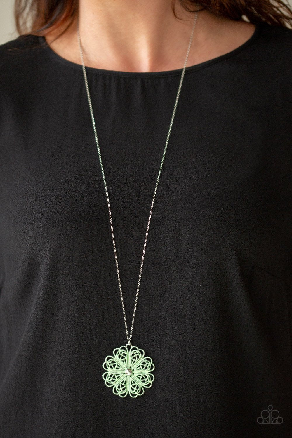 Spin your PINWHEELS Green Necklace Paparazzi Accessories